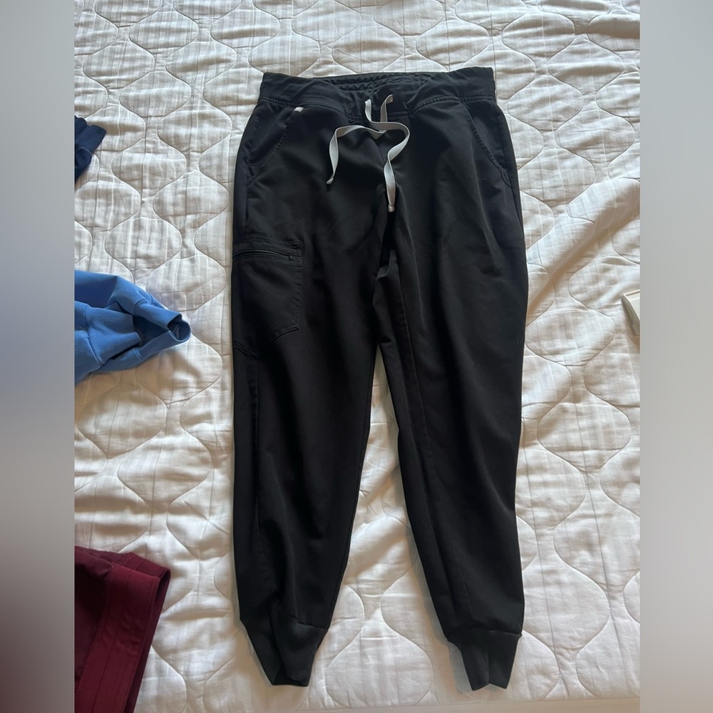 Women’s fig joggers